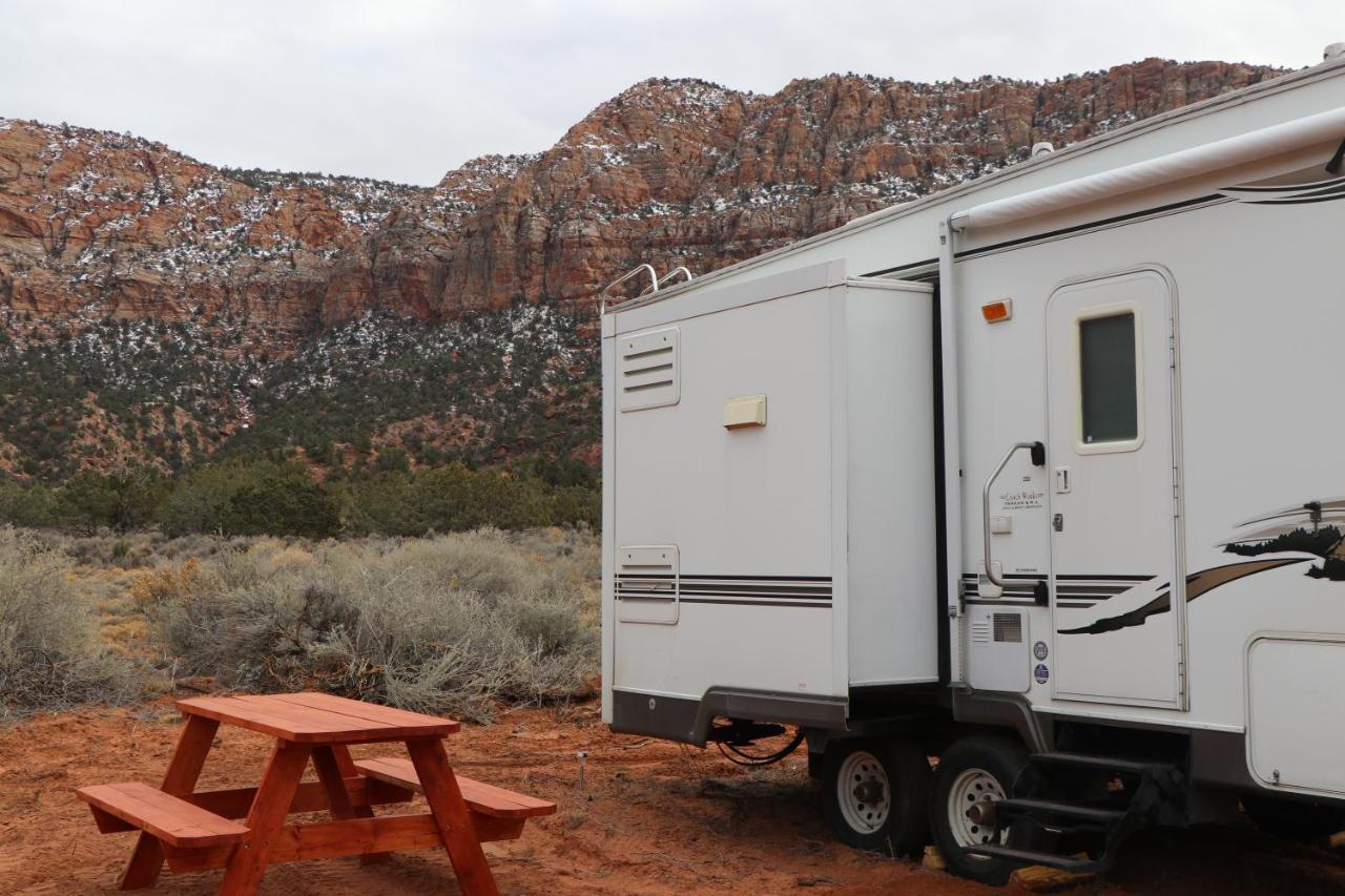 Camp Valhalla At Zion Hotel Colorado City Eksteriør billede